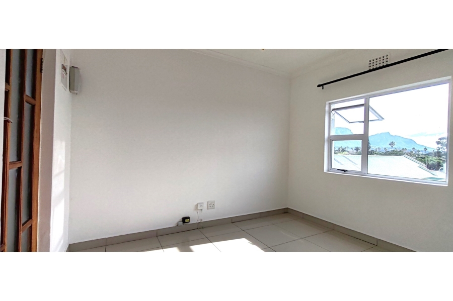1 Bedroom Property for Sale in Heathfield Western Cape